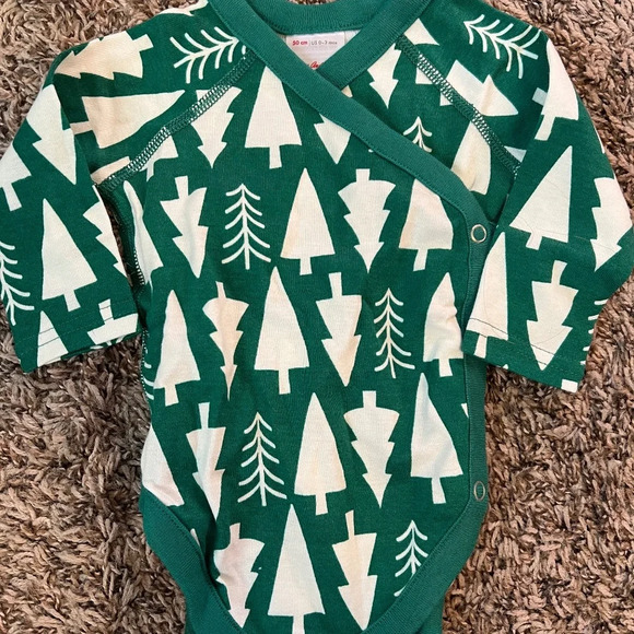 NWOT Hanna Andersson Baby Print Side Snap Bodysuit winter green size 0-3 months - Picture 1 of 5